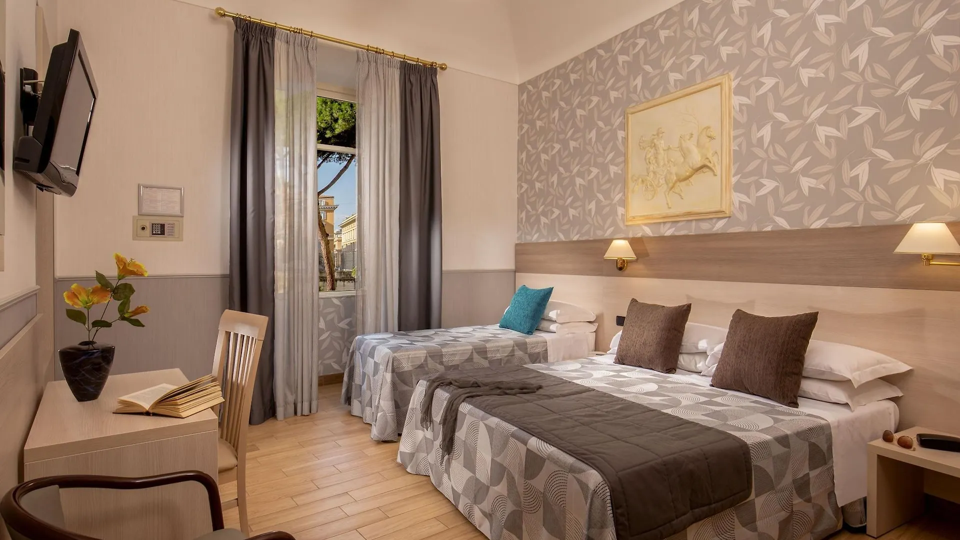 Hotel Dorica Rome 3*,