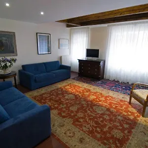 Sarai Italien